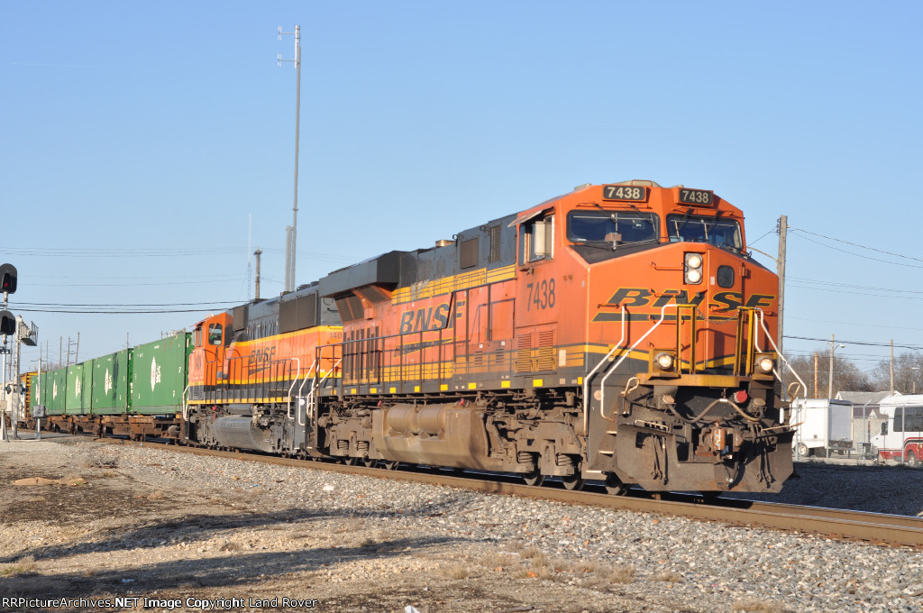 BNSF 7438 East